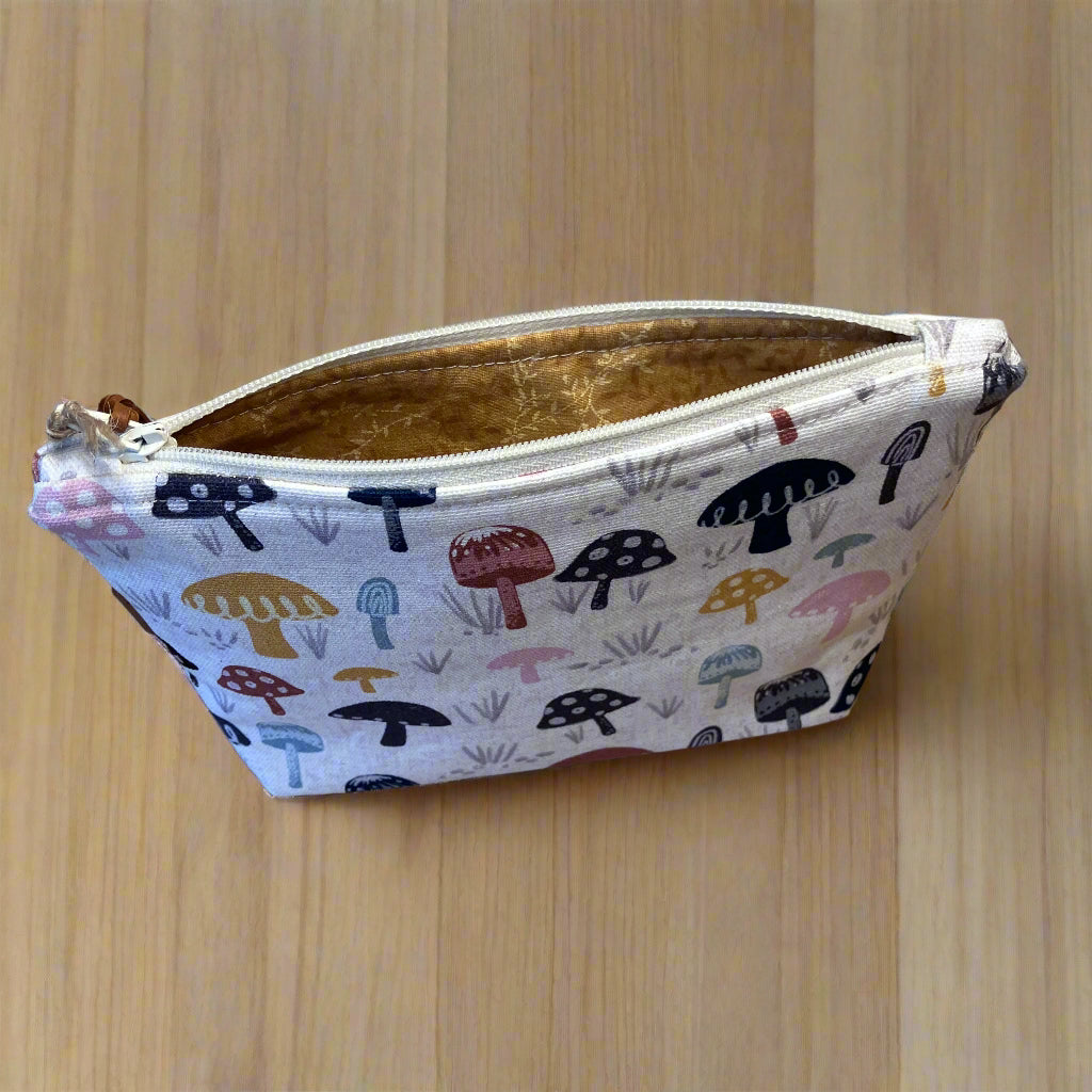 Mushroom Zipper Pouch