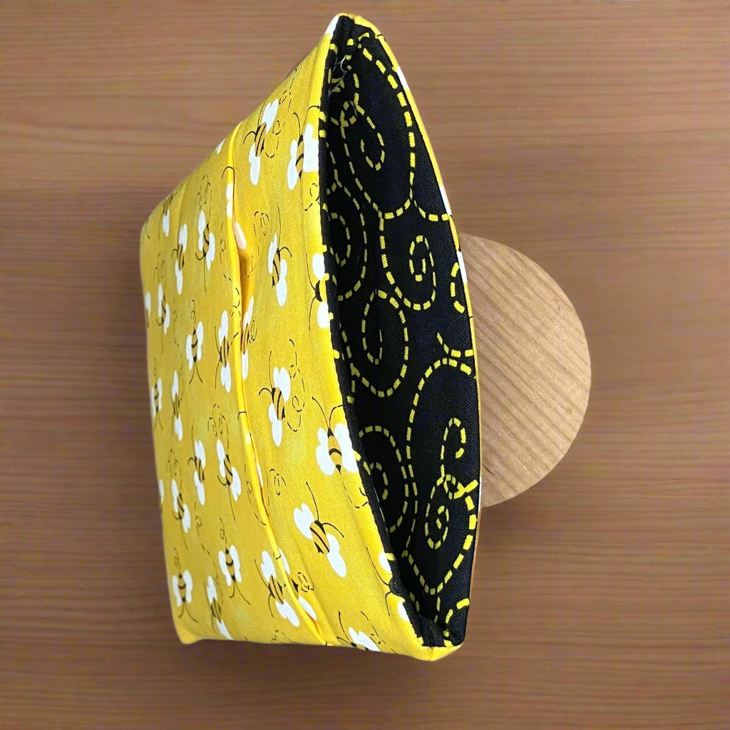 6x8" Bee Book/Kindle Sleeve