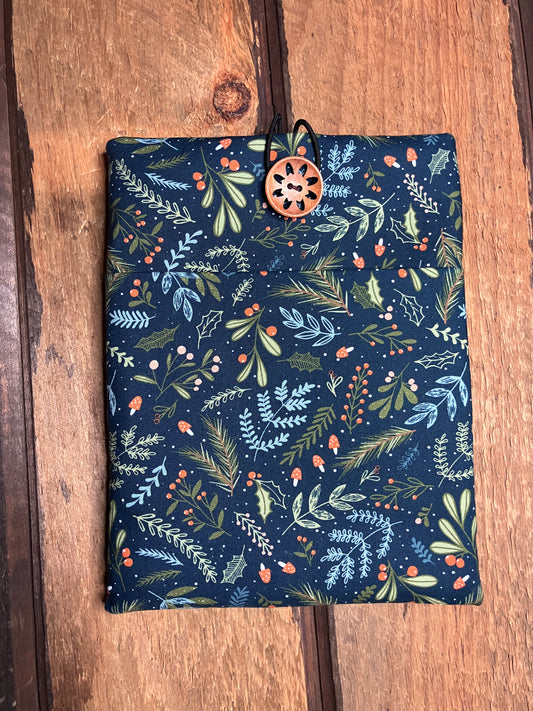 6x8"  Winter Woodlands Book/Kindle Sleeve