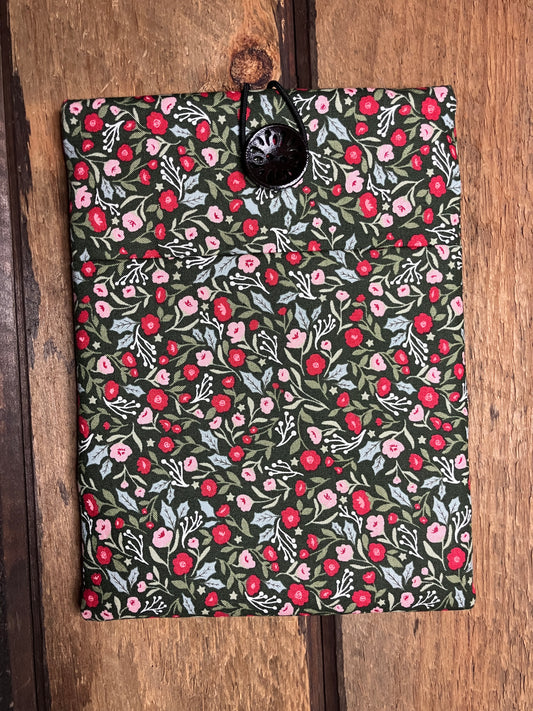 6x8" Berry and Pine Book/Kindle Sleeve